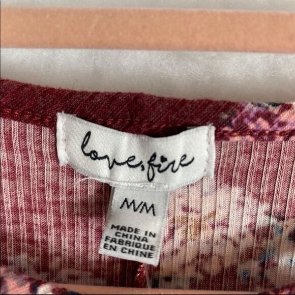 Love Fire Marron Floral V Neck Cold Shoulder Dress M EUC NWT - Picture 5 of 10